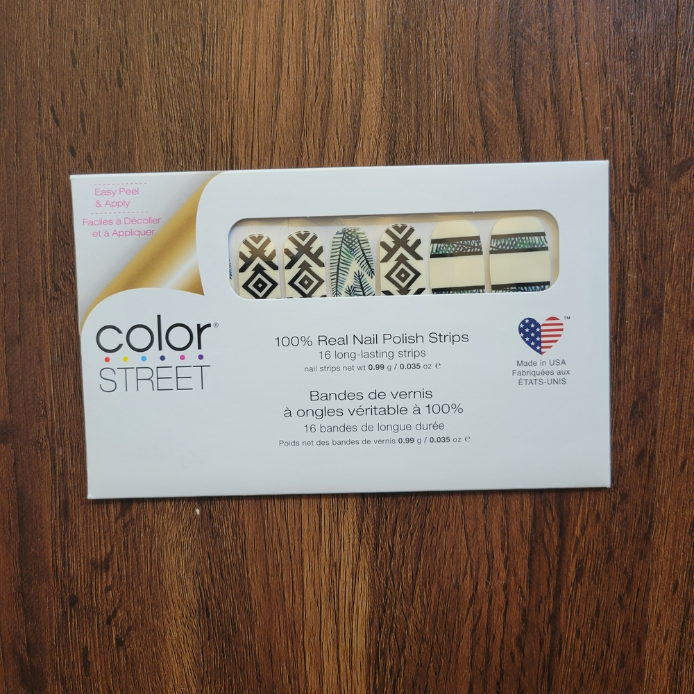 Color Street Nail Polish Strips with Vibrant Patterns - Costa Rica Escape